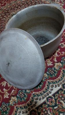 Aluminiy qozon 30lt sotiladi holati yaxw