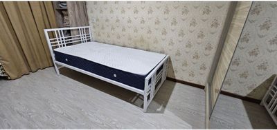 Односпальная, двуспальная кровать