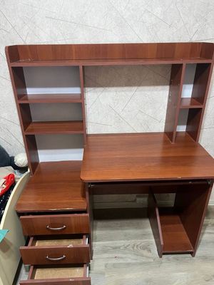 Продам писменый стол