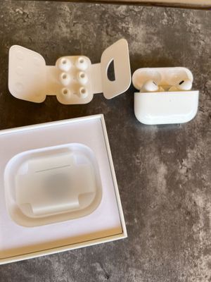 AirPods Pro 2 поколения