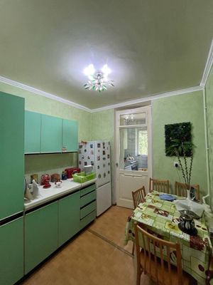 Улица Шота Руставели / Аския базар сдам в аренду 3х ком 77м2