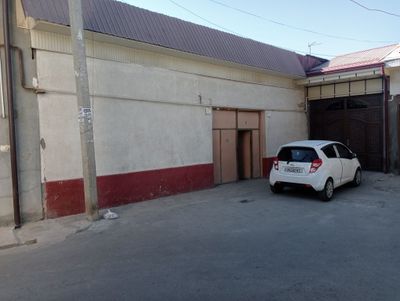 Uy xovli sotiladi arzonga