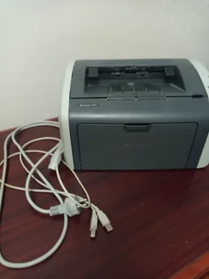 Продается принтер HP1010