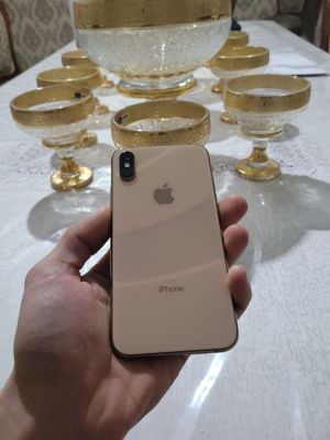 iPhone xs srochni sotiladi