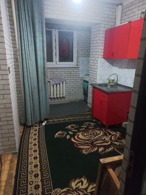 Oilaga bez makler uy