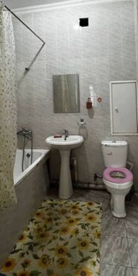 Sergili metro oldidan 2ta bola olamiz