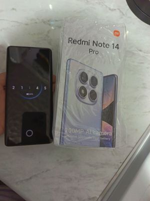 Honor 400lite. Redmi 14pro