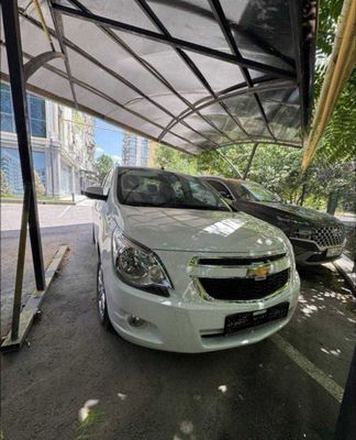 Chevrolet cobalt naxtga tayyor maslo holatda turibdi 0 probeg