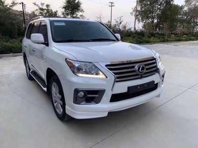 Lexus LX570, 2015год ,цвет белый, состояние идеальное, пробег 89.000км