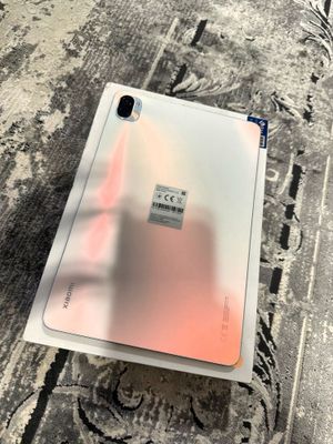 Xiaomi Pad 5 Pearl white 12/128gb Ideal sotiladi srochno!