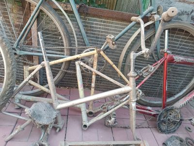 Продаются велосипед и запчасти