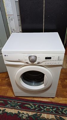 Продается стиральная машина LG 5кг KOREA