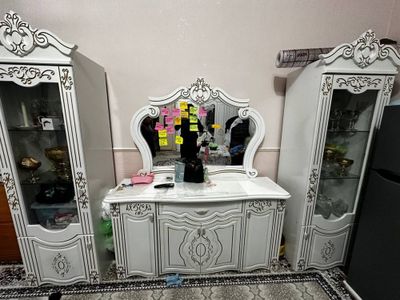 Penal komot сервант