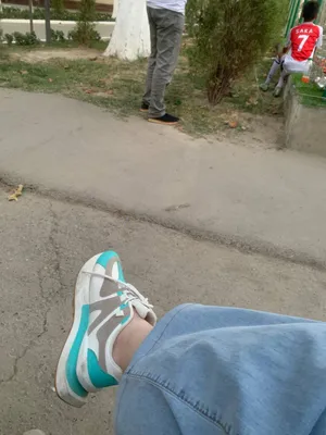 Продам кроссовки