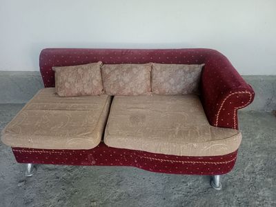 Divan sotiladi kelishiladi