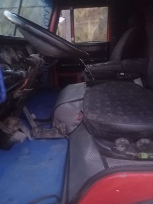 Kamaz sotiladi ishlab turibti moshina naxadu mator moy yemidi