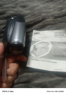 Продам видеокамеру Samsung