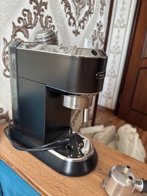 Кофеварка DELONGHI