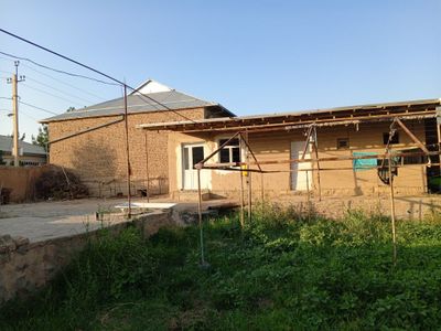 Uchastka sotiladi choʻtqarada xovli