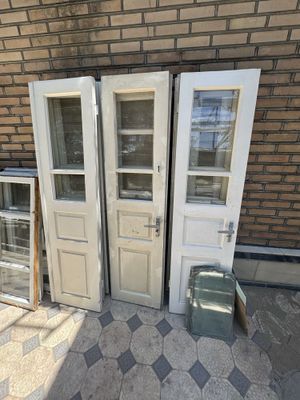 Продаеться двери и окна