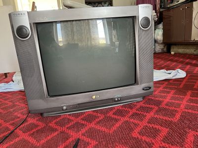 Продаётся телевизор LG