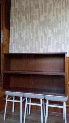 Книжные полки .