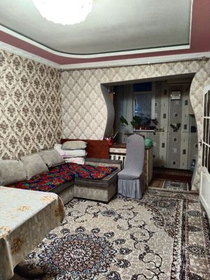 Чилонзор 19 1.2/3/4 сотилади