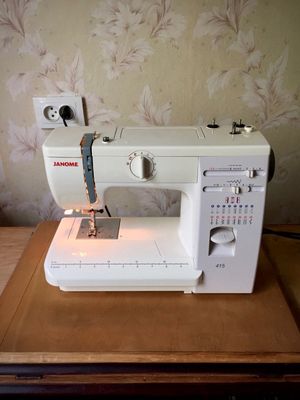 Швейная машина Janome 415