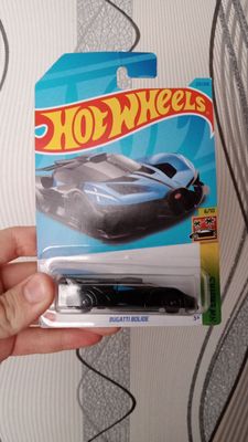 Продам 2 оригинальных Hot wheels