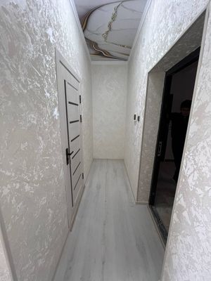 Yangi bozor orqasi 22-Maktab oldida 3-qavatda Srochna 5 metrlik oshxon