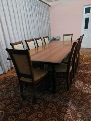 стол и стул на 12 персон