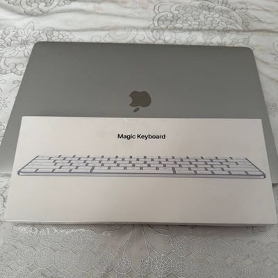 Magic Keyboard 2 (apple)
