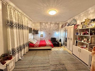 Очень срочно продаеться дом ориентир метро чкалова