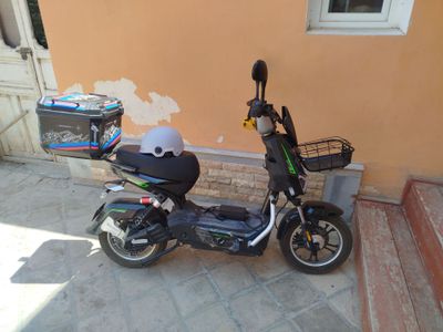 Skuter sotiladi nfs kartali
