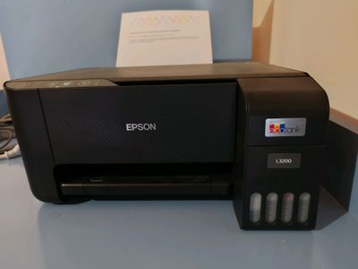 Printer Epson sotiladi