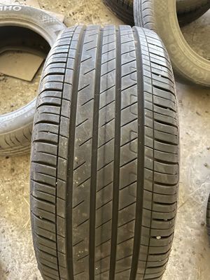215/55R17 Tracker Goodyear