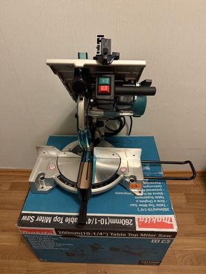 Станок Профессиональная торцовочная пила Makita 260 мм — мощность, точ