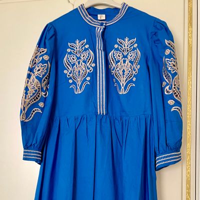 Платье с вышивкой • S/M (подходит и на L)
