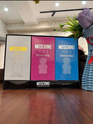 Moschino atir nabor