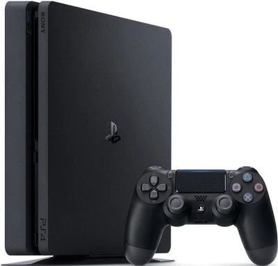 Ps4 slim 1 TB yaxshi xolatda onlayn oʻynalgan