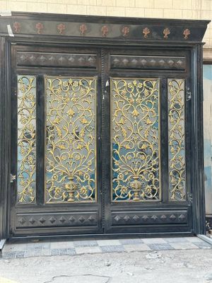 Irondan keltirilgan Darvoza. Варота.