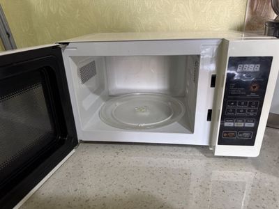 микроволновой печь дайвоо. корийский производства. хорошом состоянии.