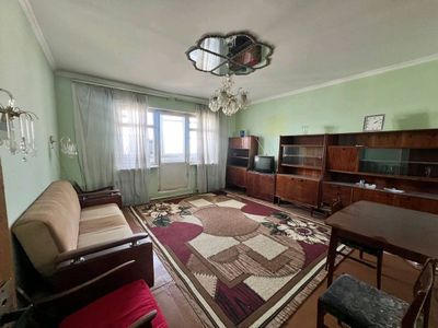 Продаётся своя квартира на Дружбе народов