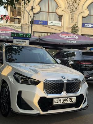 Bmw BMW iX1 eDrive 25 L Full Oq Elektir БМВ М_Пакет