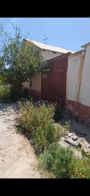 Нарпай центрда срочно ховли сотилади барча кулайликларга эга