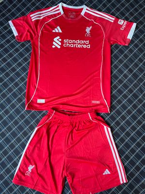 Liverpool Home 2025/26 Jersey SIZE L WIRTZ 7