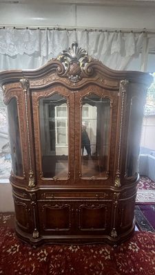 Mebel yaxshi holatda