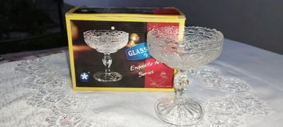 Вазочки) почти как хрусталь)
