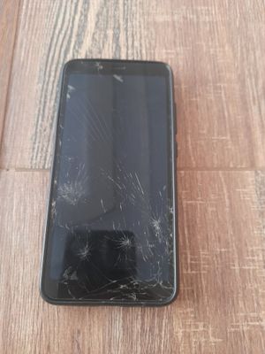 telefon sotiladi mi6 1,2ta aybi bor