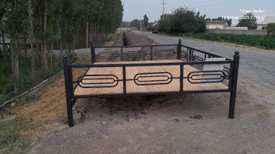 Тапчан из металлический профиля